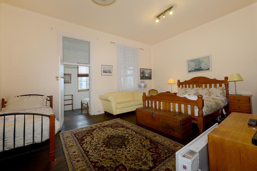 Edinburgh Gallery Bed & Breakfast Hobart Exteriör bild