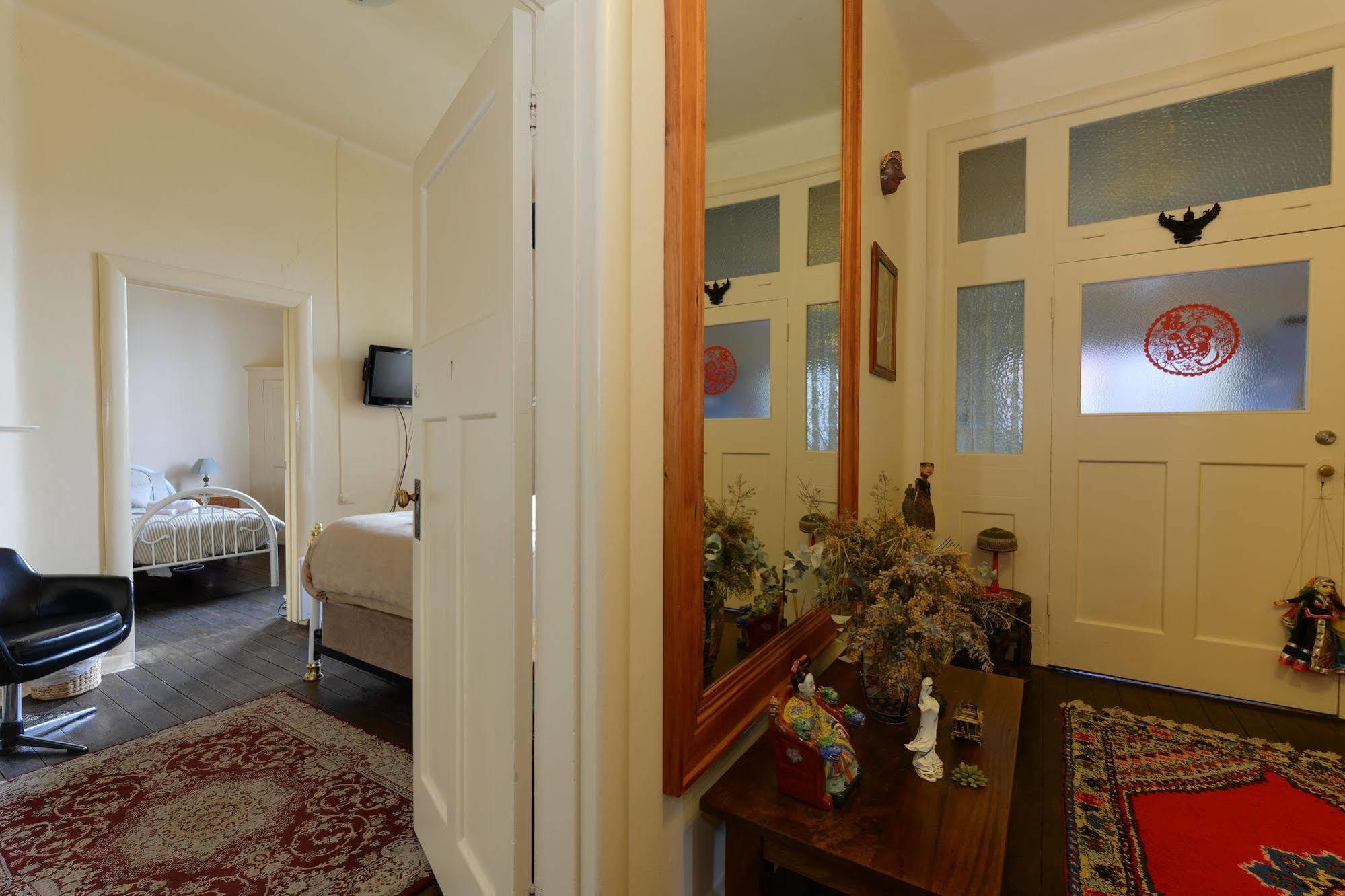 Edinburgh Gallery Bed & Breakfast Hobart Exteriör bild